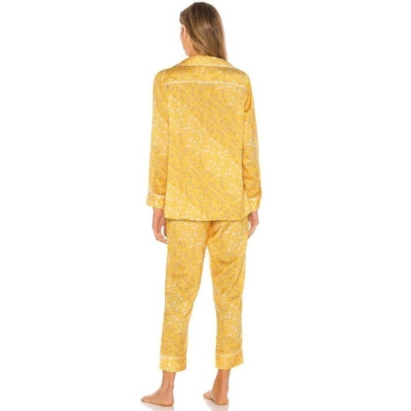 Revolve Plush Pajamas Women's Yellow Revolve Floral Pajama & Eye Mask Set Size M - Picture 7 of 13